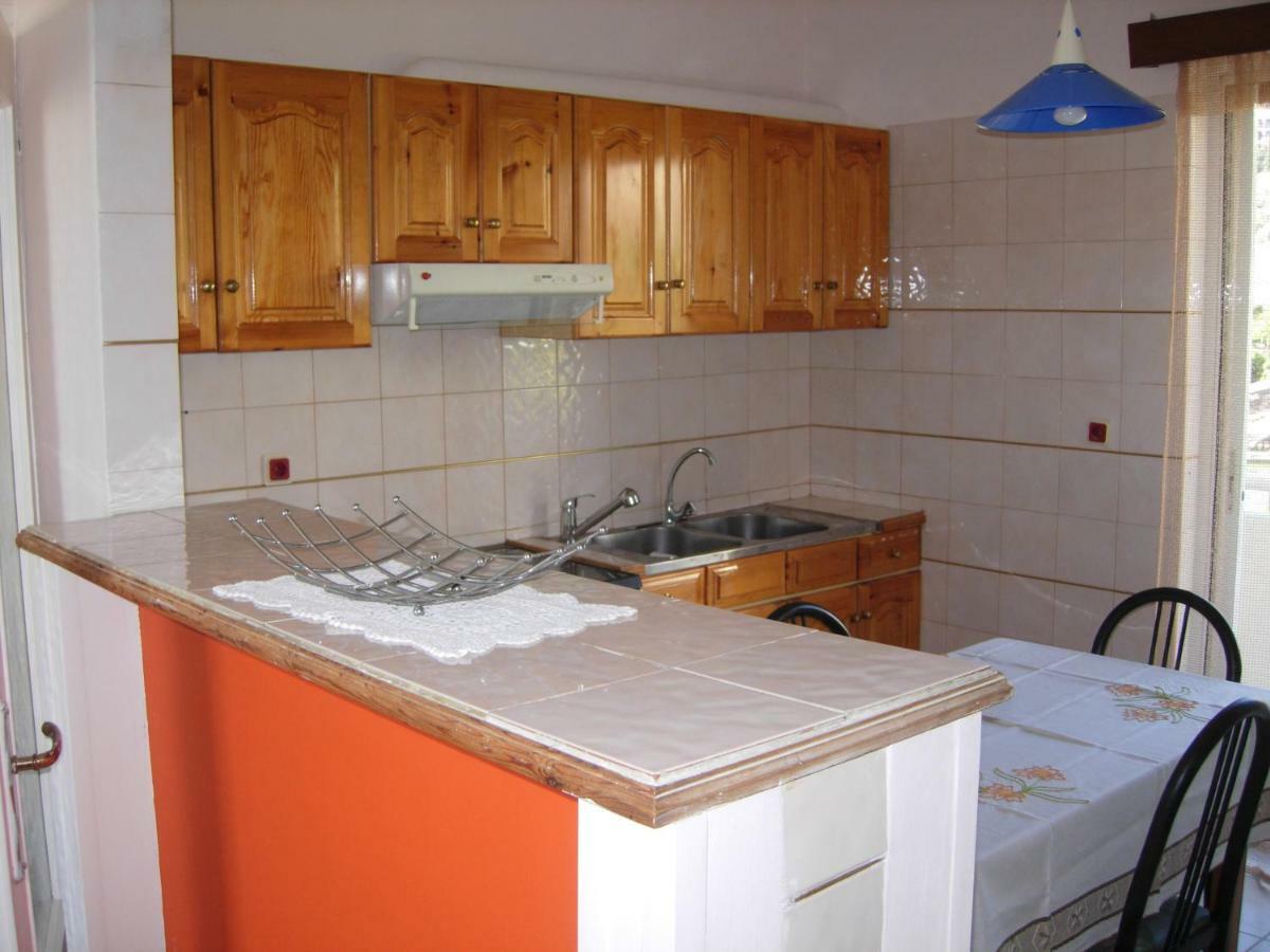 B1 Apt Mytilini Kültér fotó